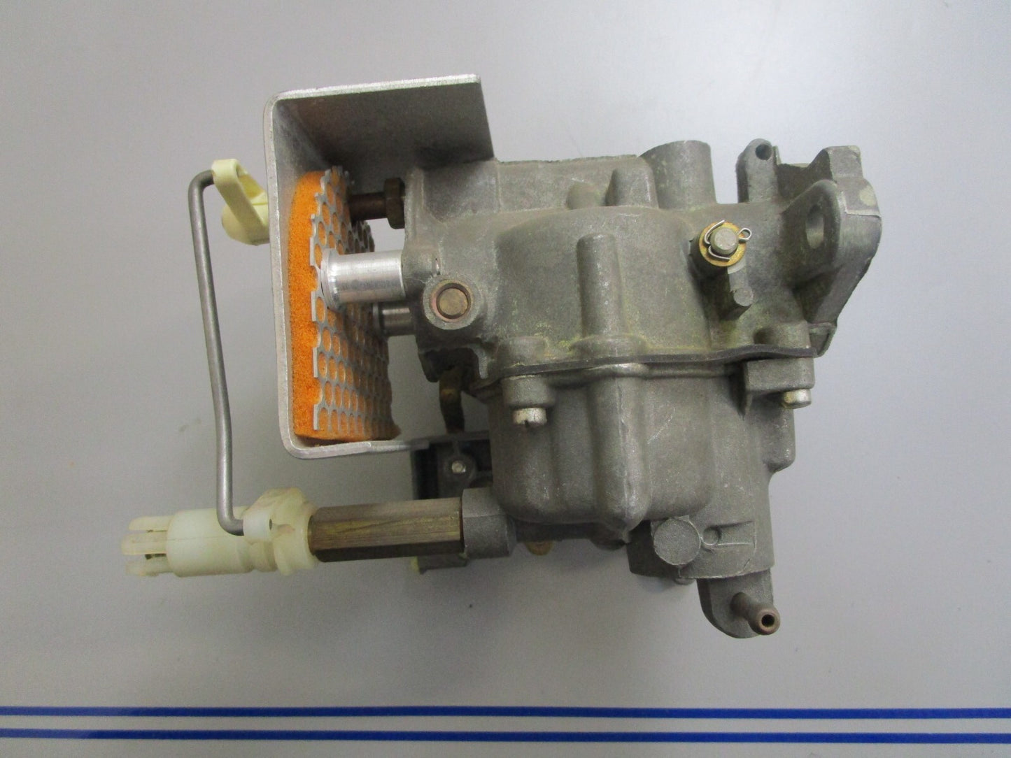 *NEW OEM* 0820 OMC Johnson Evinrude Carburetor 381718 0381718