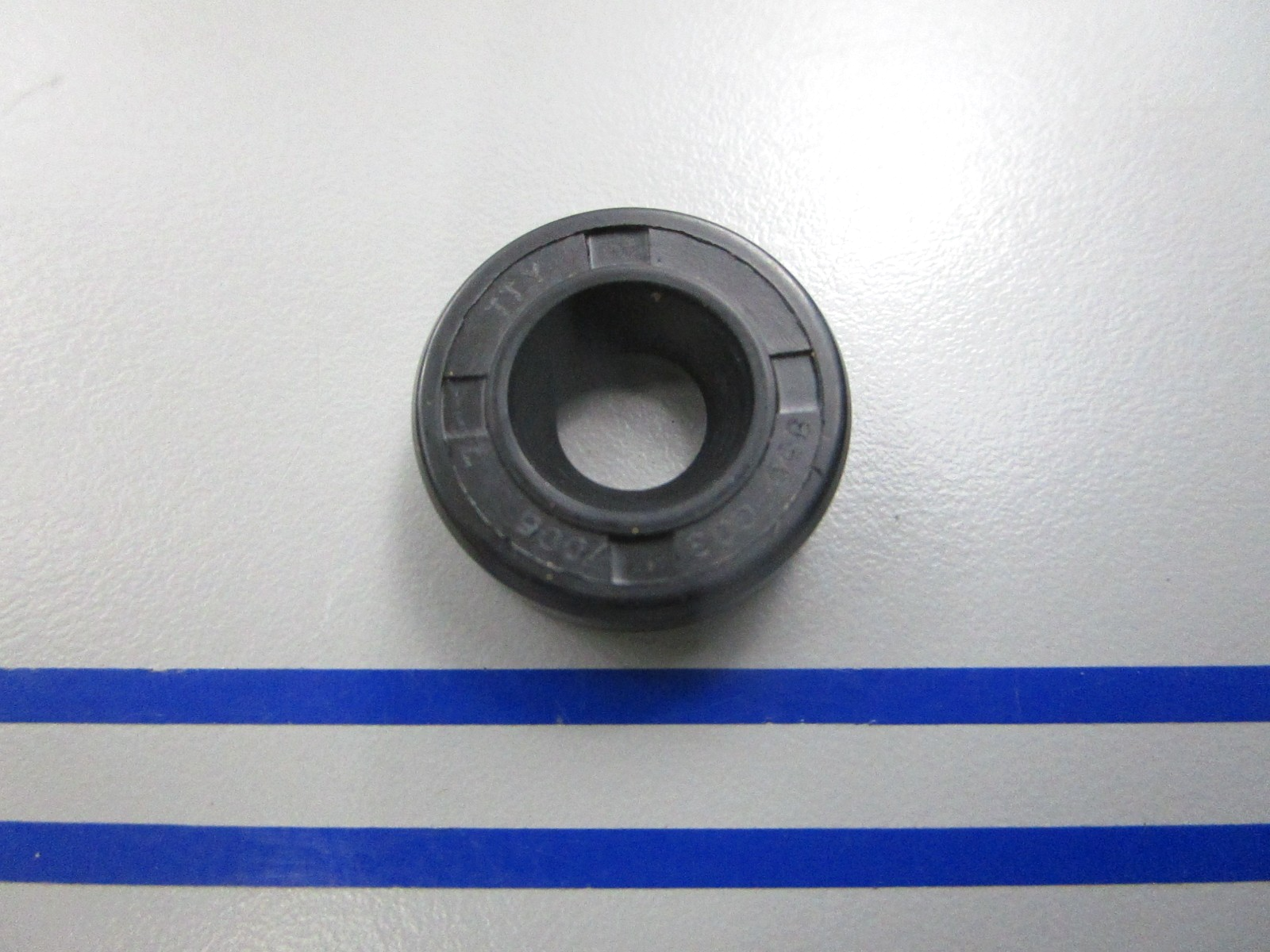 NEW 880-003 Minn Kota Seal 0810