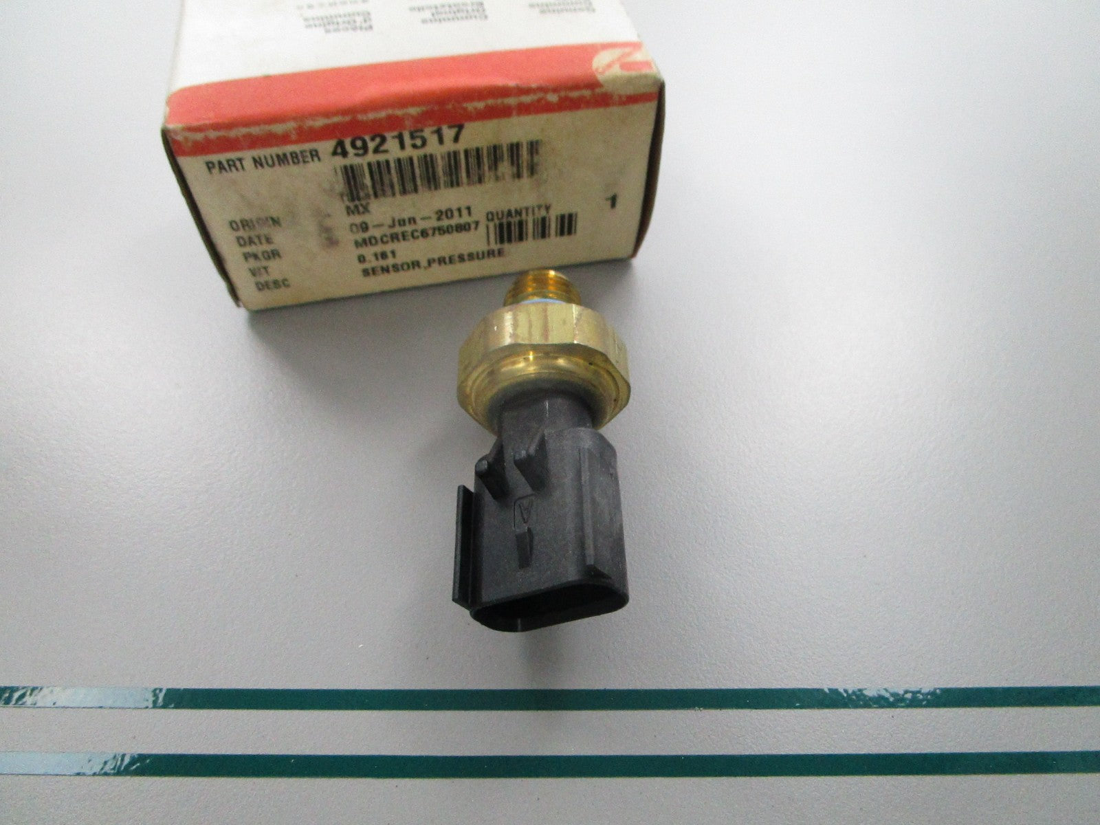 NEW OEM 4921517 Cummins Pressure Sensor 0810