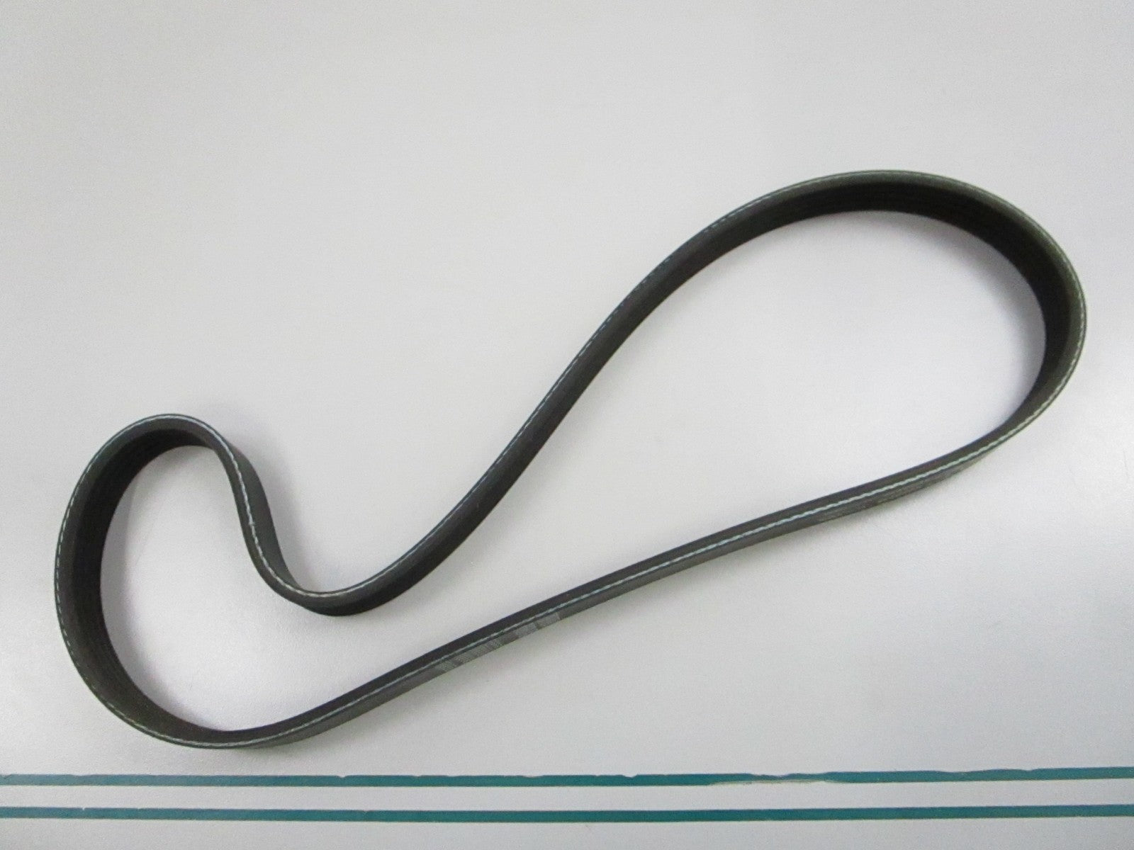 Gates NEW Micro-V Serpentine Belt K050335 5-Rib 34" 0810