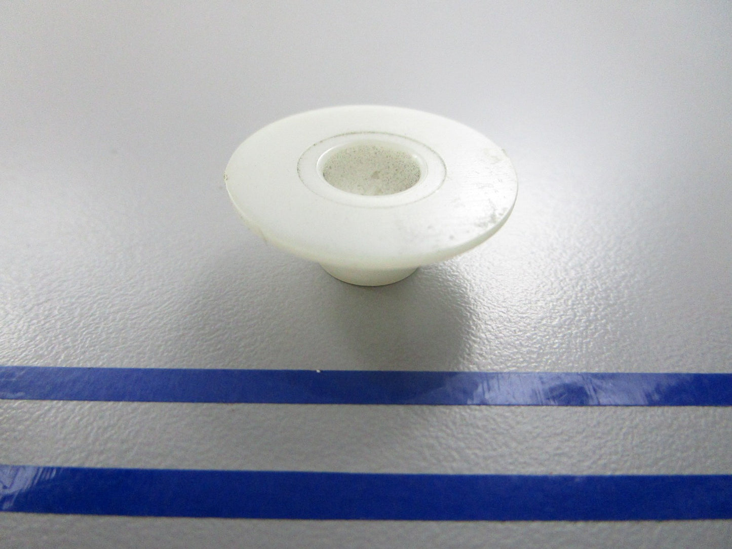 *NEW OEM* 0810 OMC Johnson Evinrude Bushing 335426 0335426