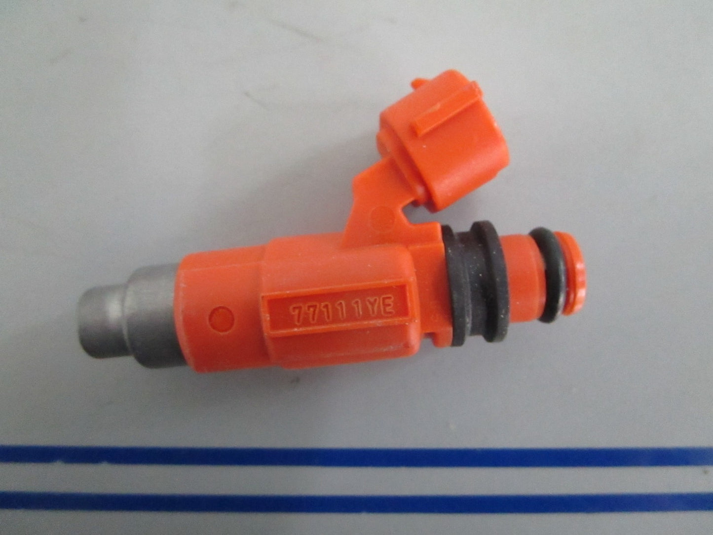 *NEW OEM* 0820 OMC Suzuki Fuel Injector Assy 5033708