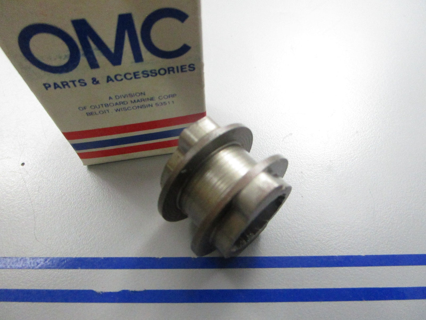 *NEW OEM* 0810 OMC Johnson Evinrude Shifter Clutch Dog 329795 0329795