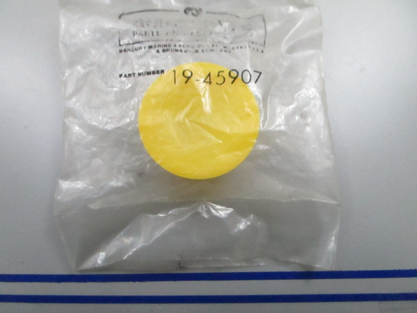 *NEW OEM* 0810 Mercury Quicksilver Plug 19-45907