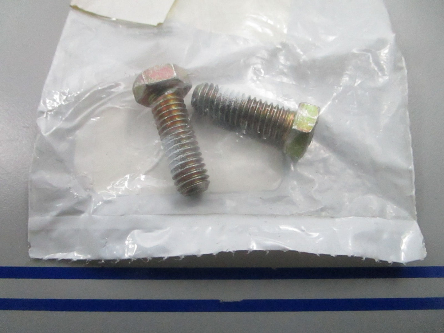 *NEW OEM* (LOT OF 2) 0810 Arctic Cat Cap Screw 8012-223