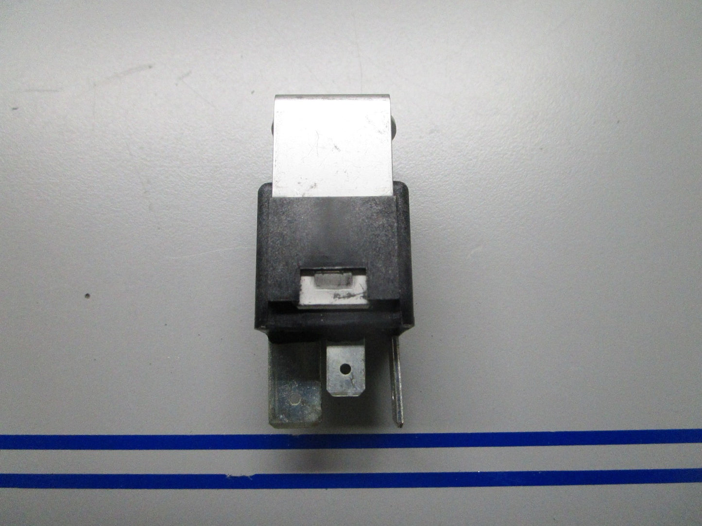 *NEW OEM* 0810 OMC Johnson Evinrude 70AMP Relay 586233 0586233