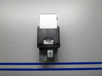 *NEW OEM* 0810 OMC Johnson Evinrude 70AMP Relay 586233 0586233