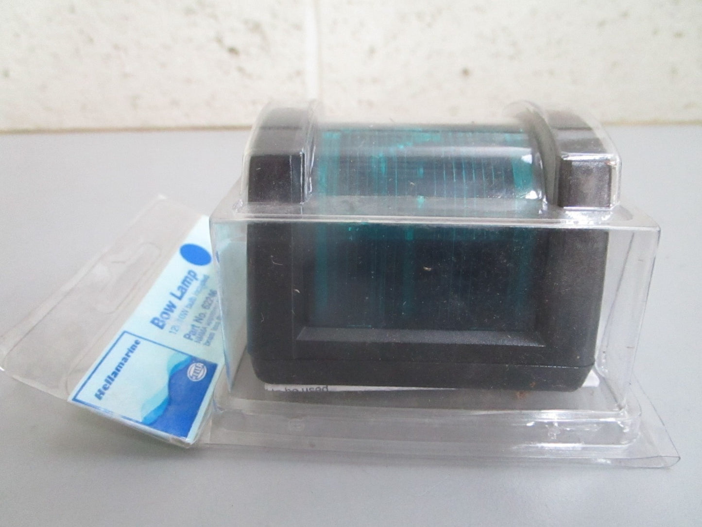 *NEW* 0820 Hella Marine 12V/10W Bow Lamp 62246