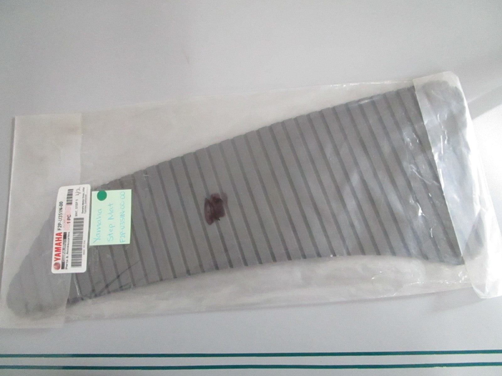 NEW OEM F2P-U351N-00-00 Yamaha Step Mat 0820