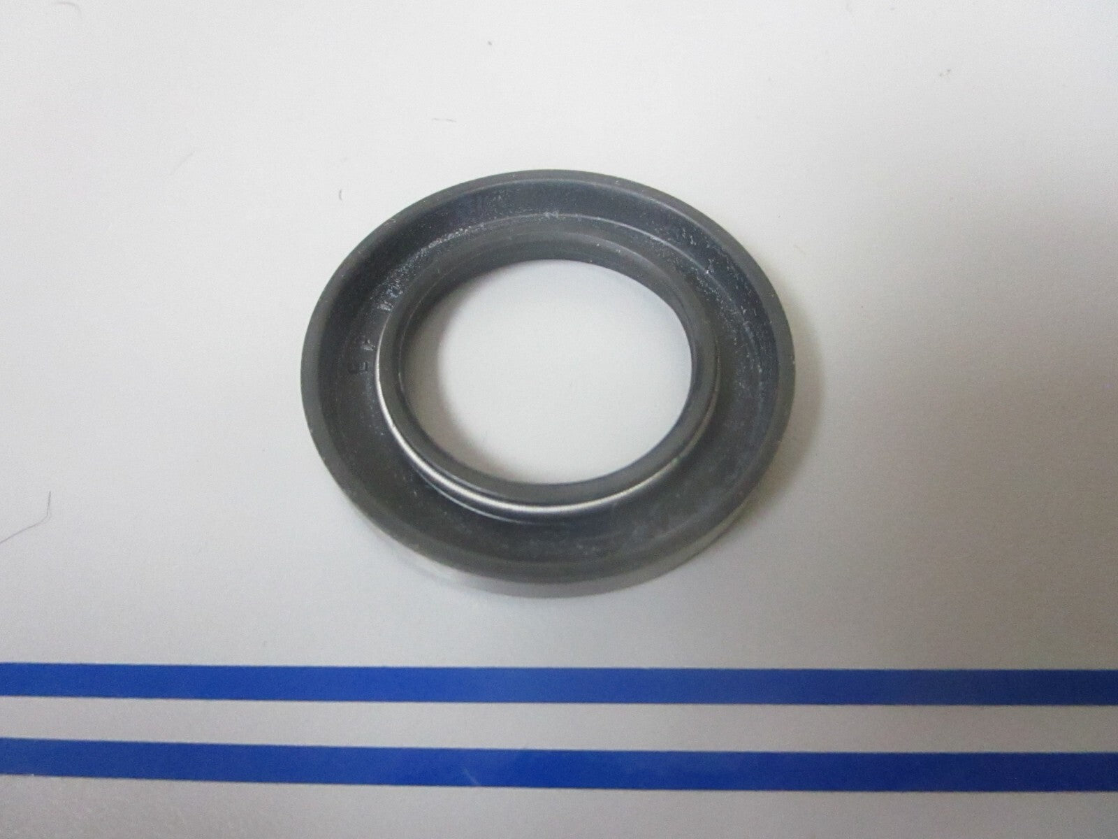 *NEW OEM* 0720 OMC Johnson Evinrude Oil Retainer Seal 313992 0313992