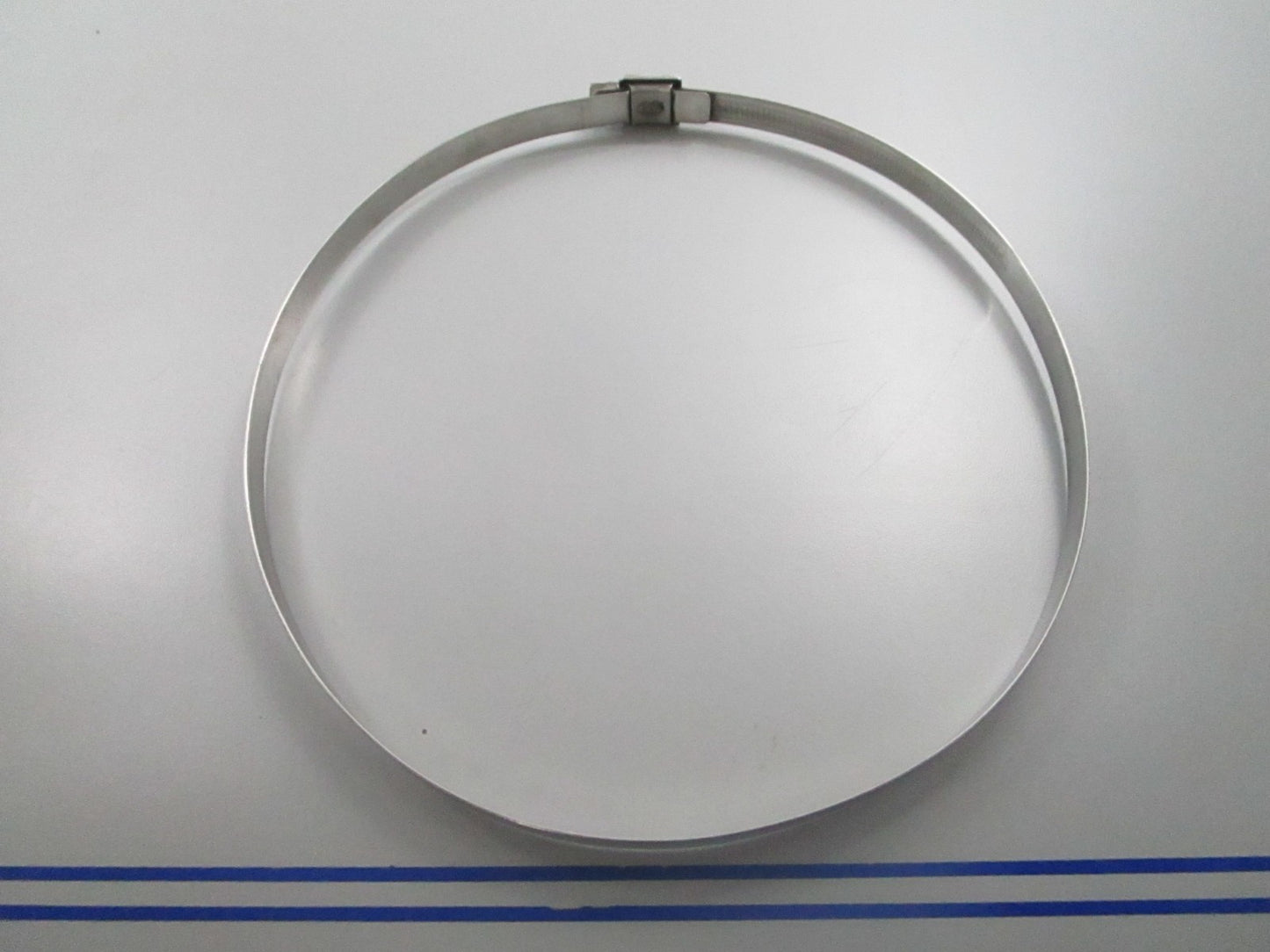 *NEW OEM* 0810 Volvo Penta Hose Clamp 949000