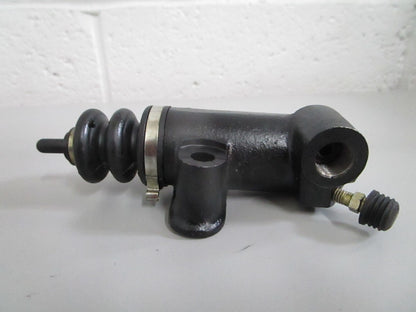NEW OEM 0002954207 Mercedes-Benz Slave Cylinder 0820
