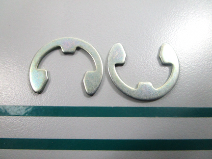 NEW OEM (LOT OF 2) 93430-12008-00 Yamaha Circlip 0810