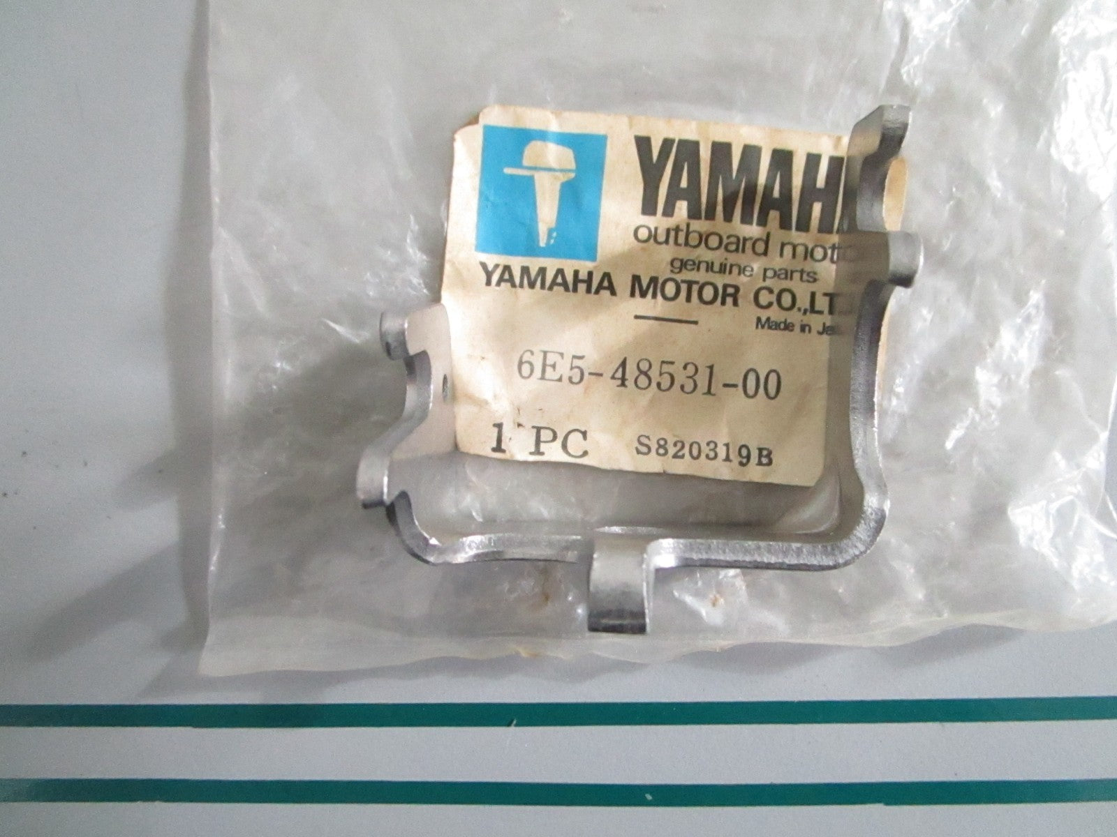 NEW OEM 6E5-48531-00-00 Yamaha Bracket 0820