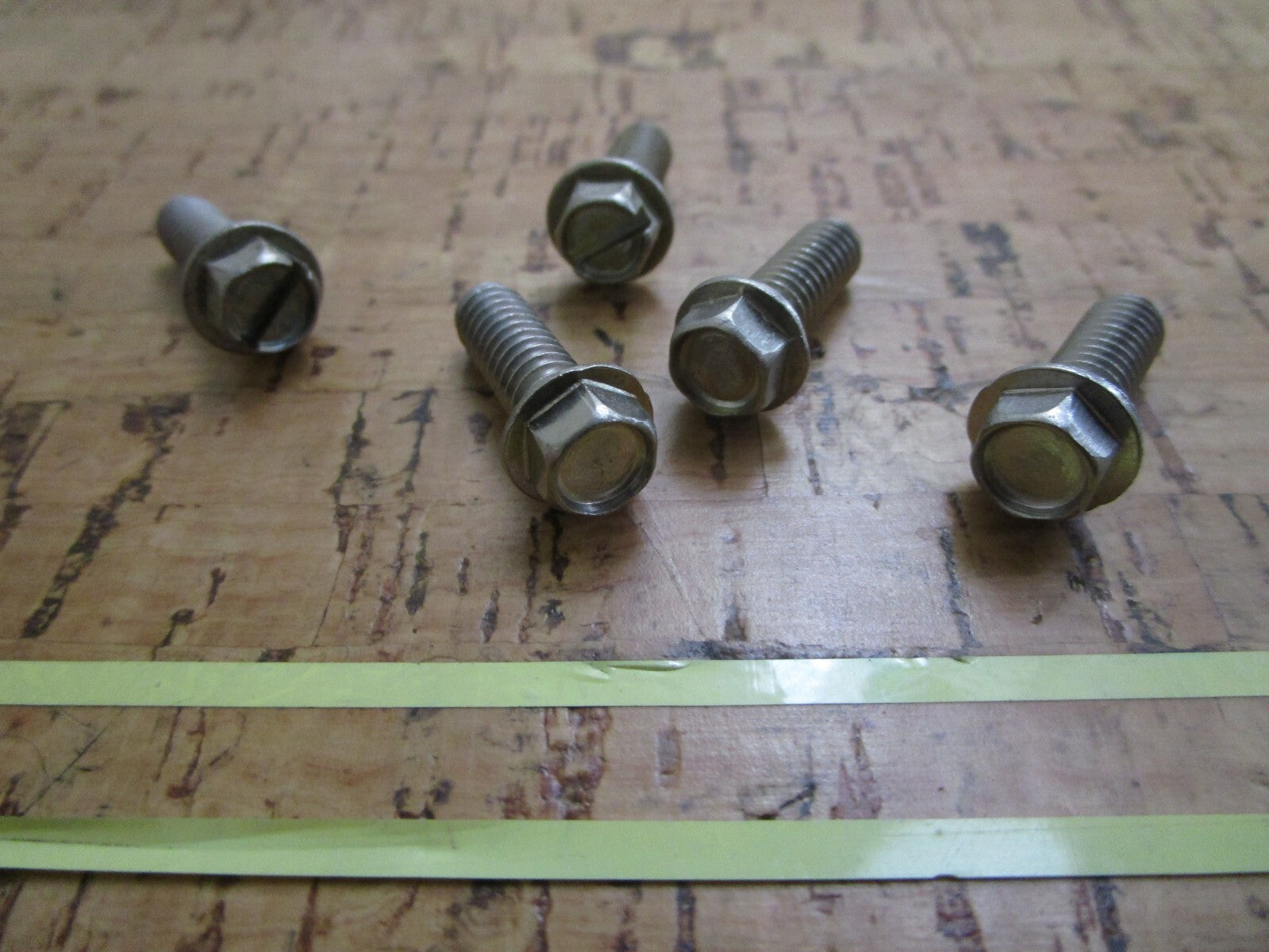 *NEW OEM* (LOT OF 5) 0810 OMC Johnson Evinrude Fuel Bracket Screw 332026 0332026