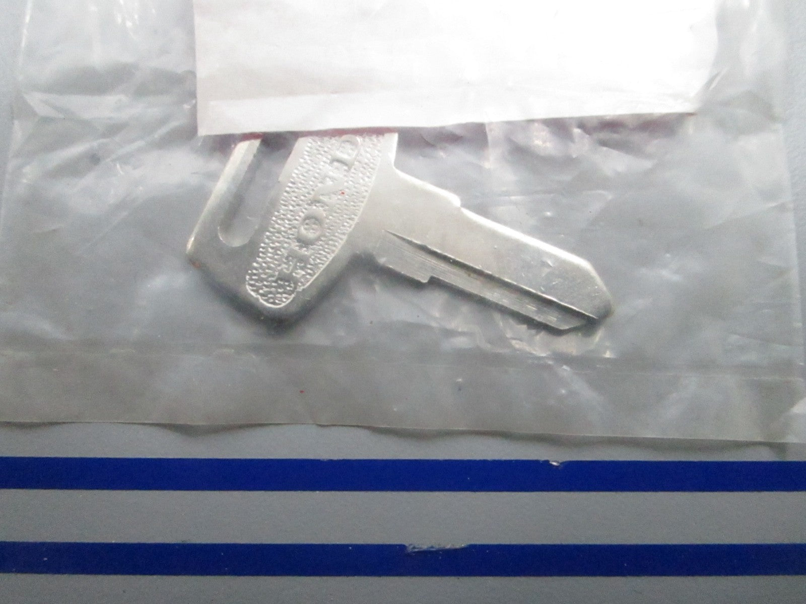 *NEW OEM* 0810 Honda Blank Key 35122-086-811