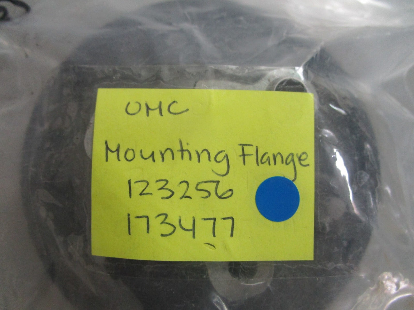 *NEW OEM* 0810 OMC Johnson Evinrude Mounting Flange 123256 173477