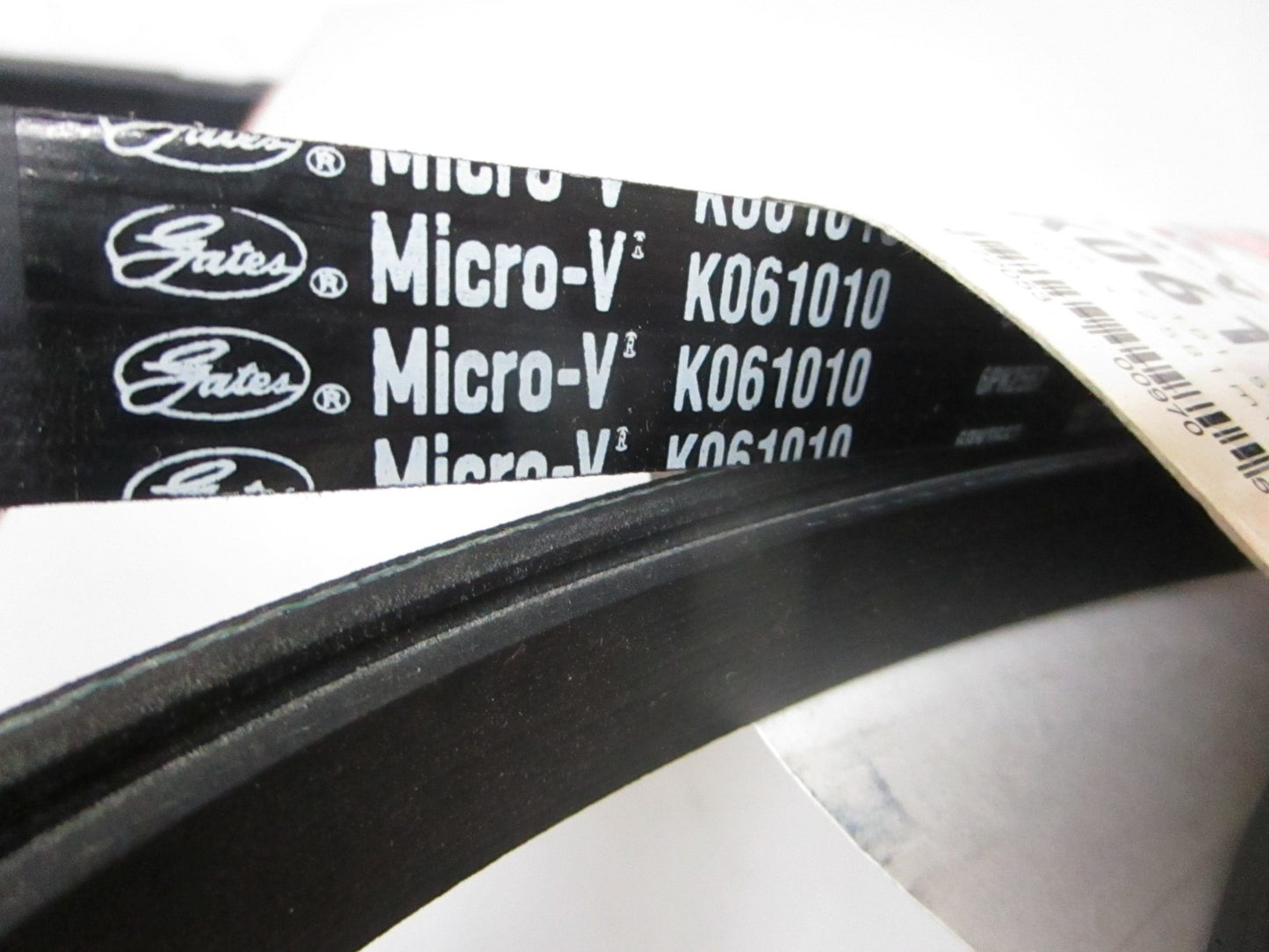 NEW K061010 Gates Micro-V 13/16" x 101 ⅝" Serpentine Belt 0720