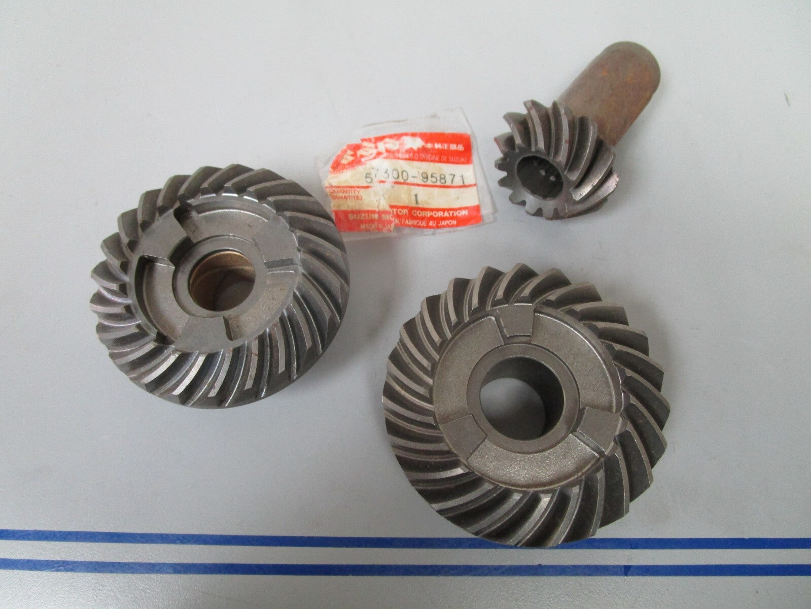 *NEW OEM* 0720 Suzuki 50hp Pinion Gear Set 57300-95871