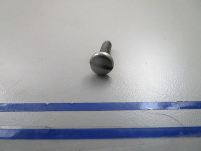 *NEW OEM* 0810 OMC Johnson Evinrude Screw 319613 0319613