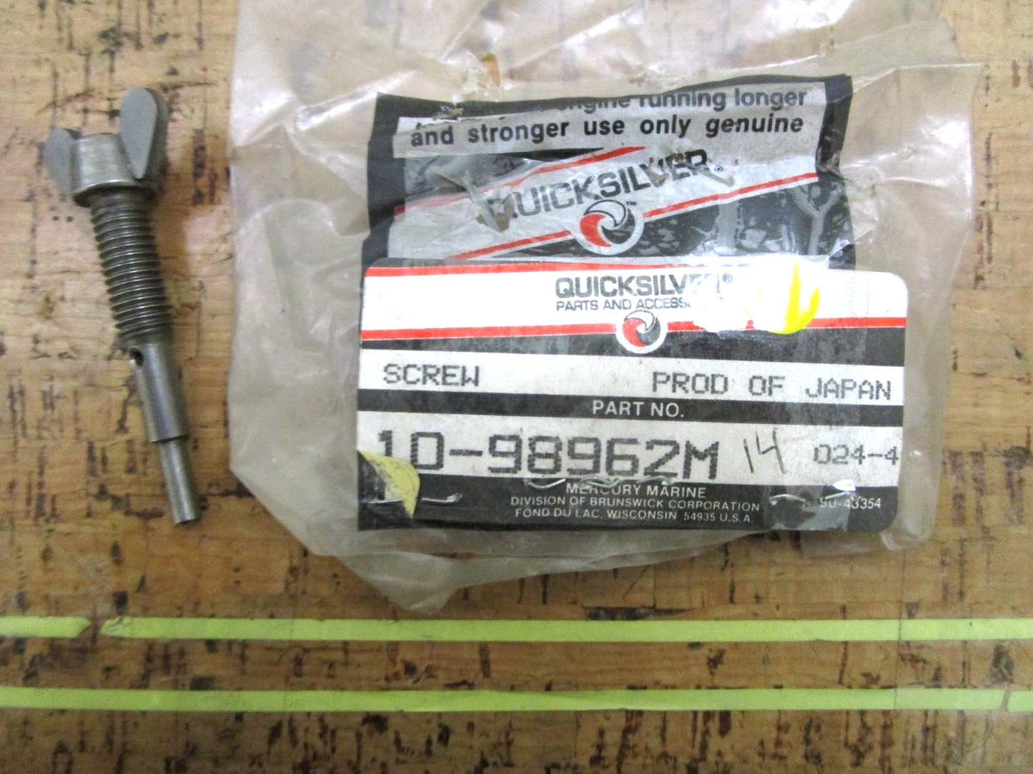 *NEW OEM* 0750 Mercury Quicksilver SCREW 10-98962M