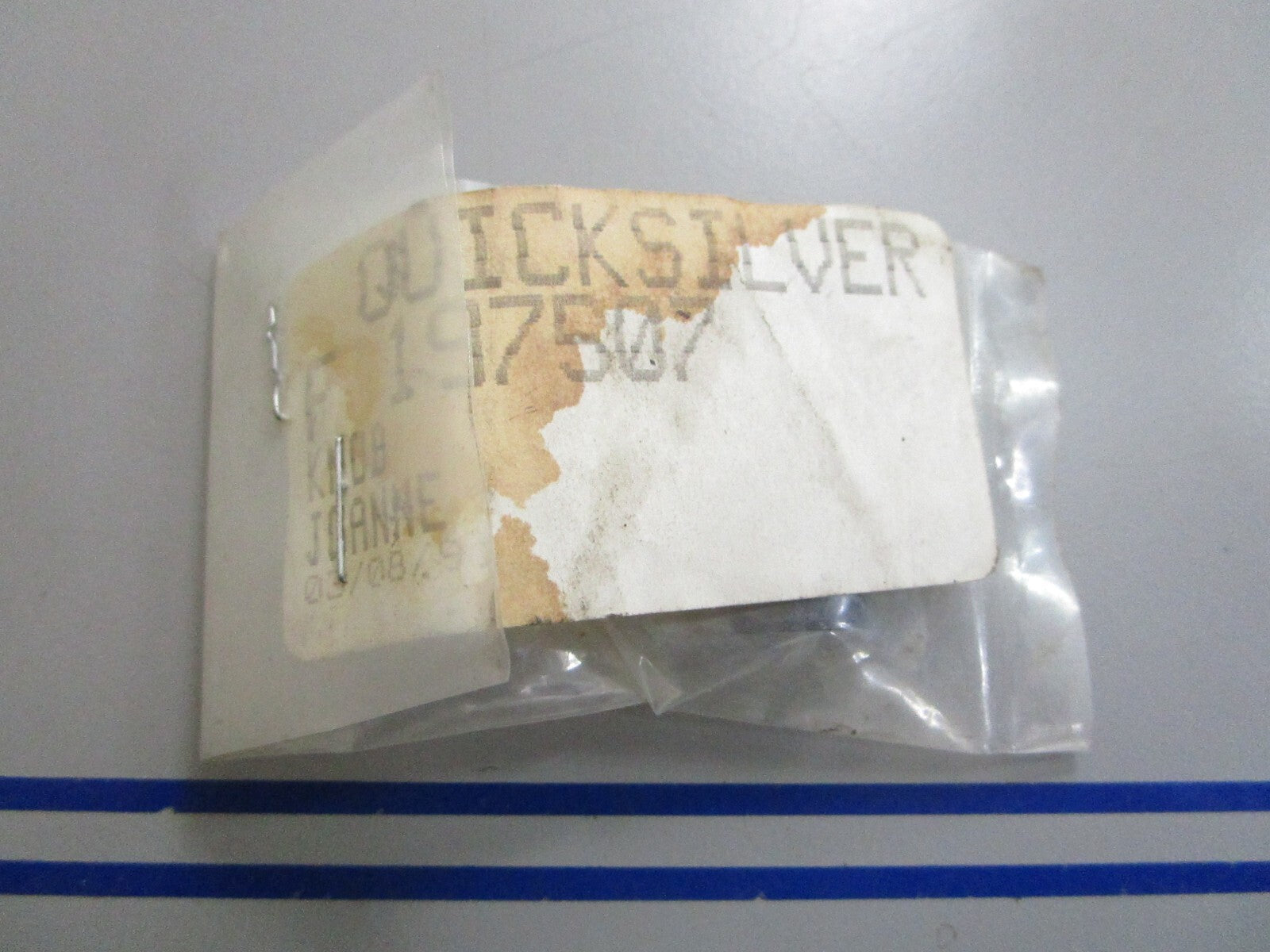 *NEW OEM* 0810 Mercury Quicksilver Knob F197507