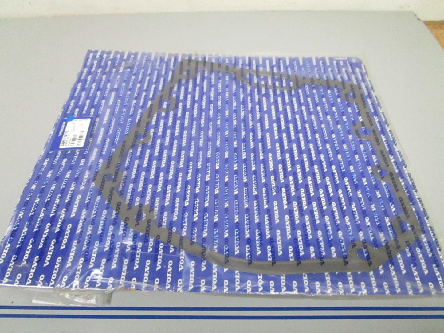 *NEW OEM* 0720 Volvo Penta Gasket 3861976