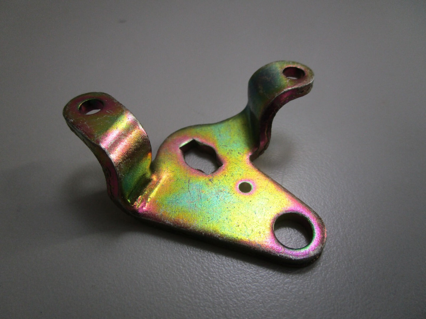 *NEW OEM* 0810 Volvo Penta Intermediate Lever 848677