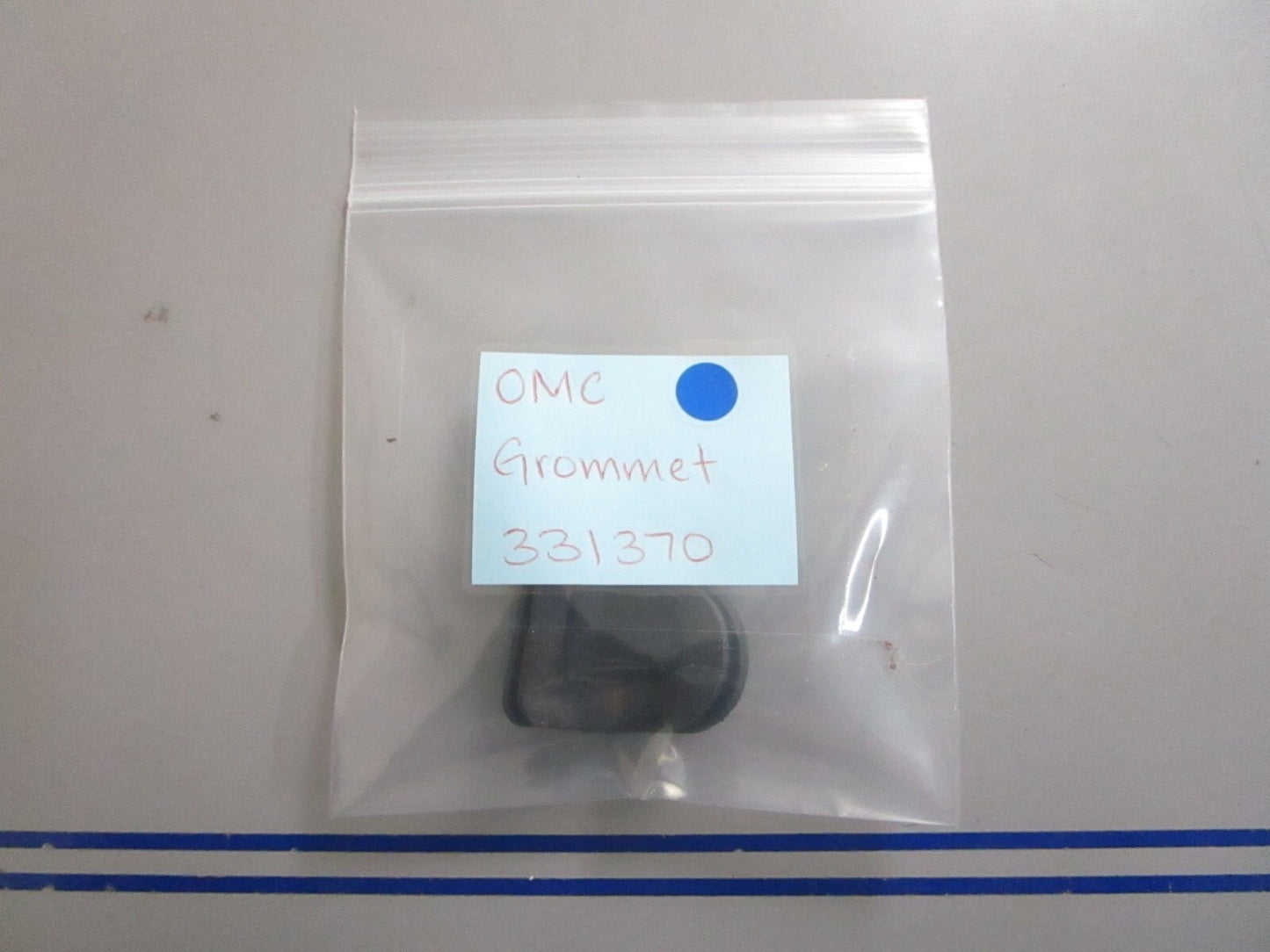 *NEW OEM* 0770 OMC Johnson Evinrude Grommet 331370 0331370