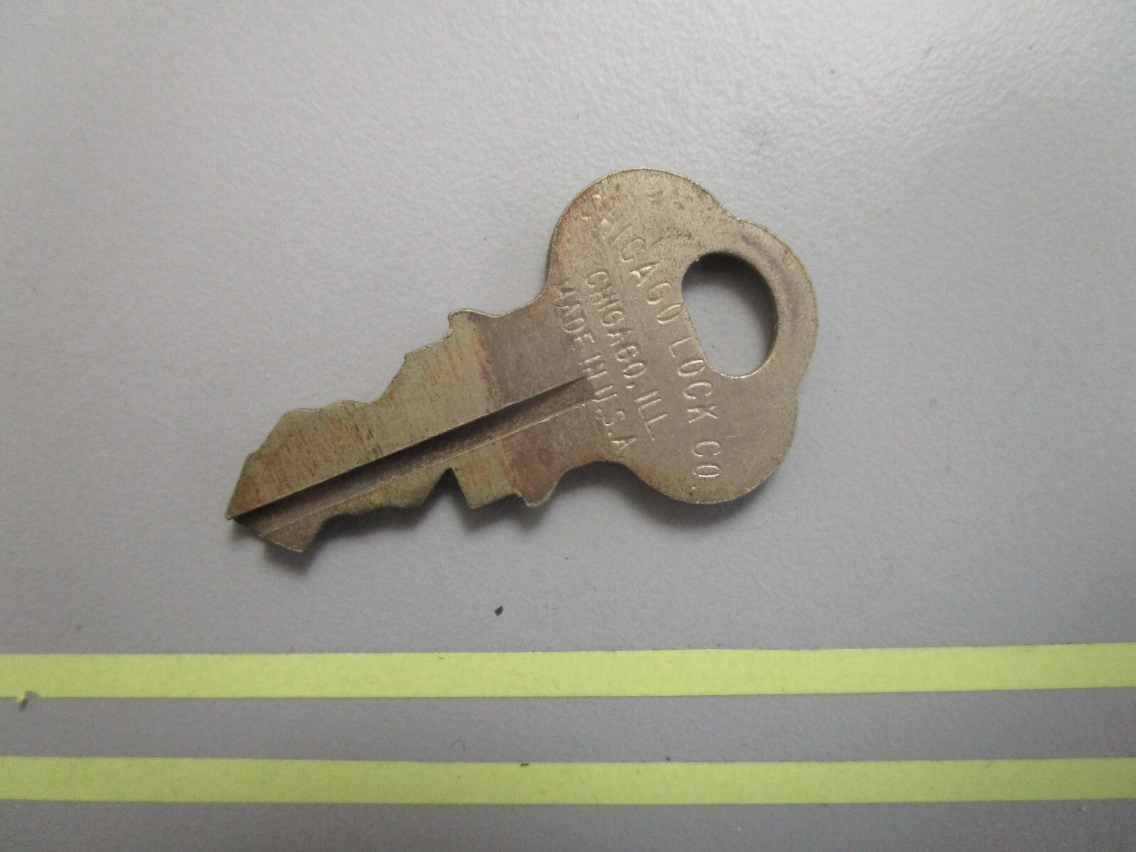 *NEW OEM* 0810 OMC Johnson Evinrude Ignition Key KF70 501585 0501585