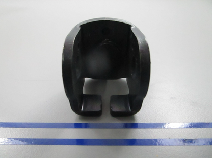 *NEW OEM* 0810 Triumph Clevis Assembly T2070826