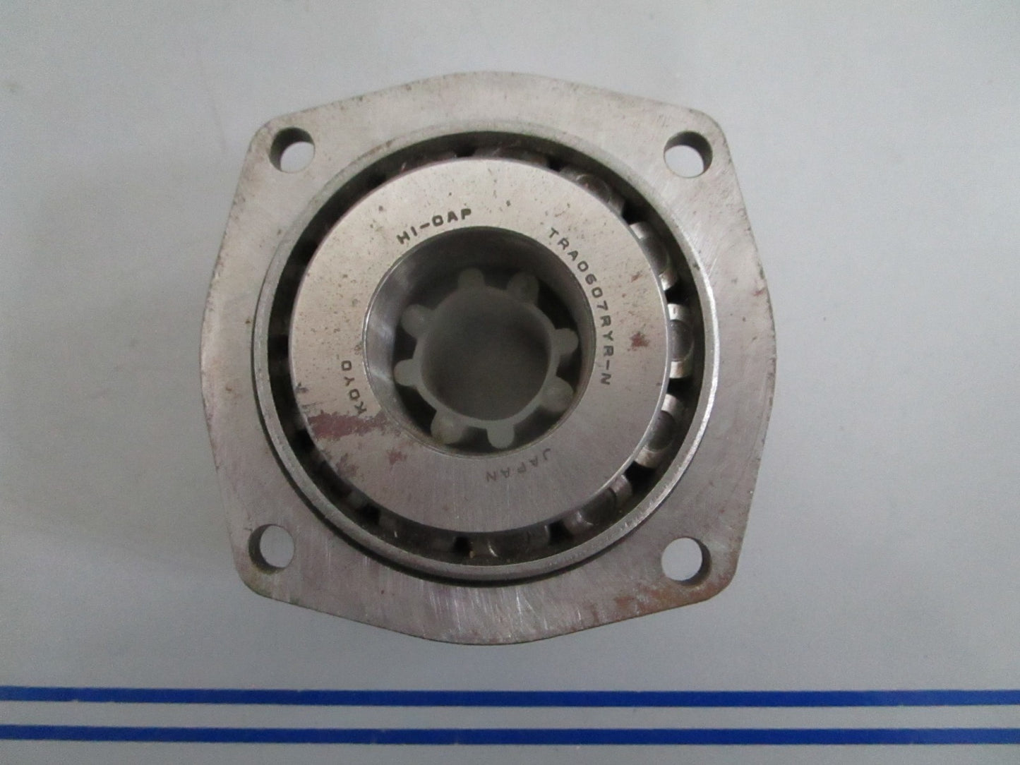 NEW OEM TRA0607RYR-N Koyo Tapered Roller Bearing 0820