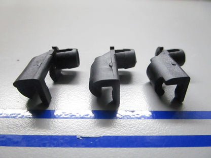 *NEW OEM* (LOT OF 3) 0810 Suzuki Connector 09209-05017