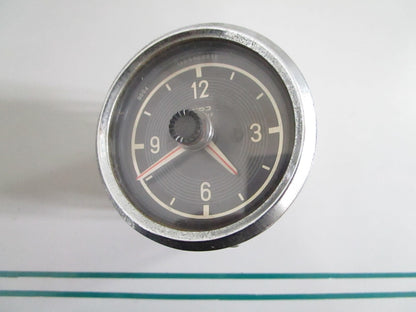 NEW OEM 1135420011 Mercedes-Benz Clock 0820