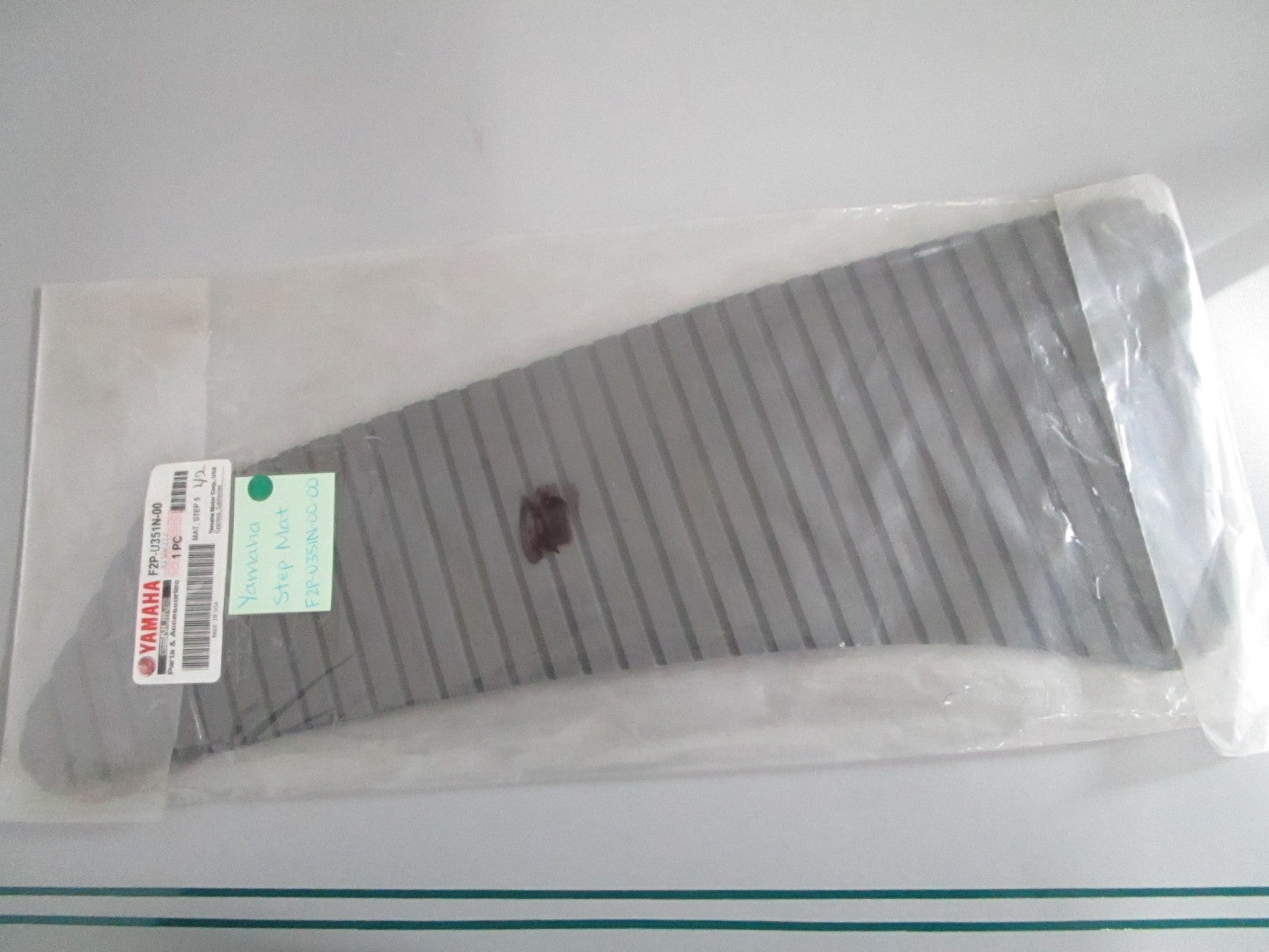 NEW OEM F2P-U351N-00-00 Yamaha Step Mat 0820