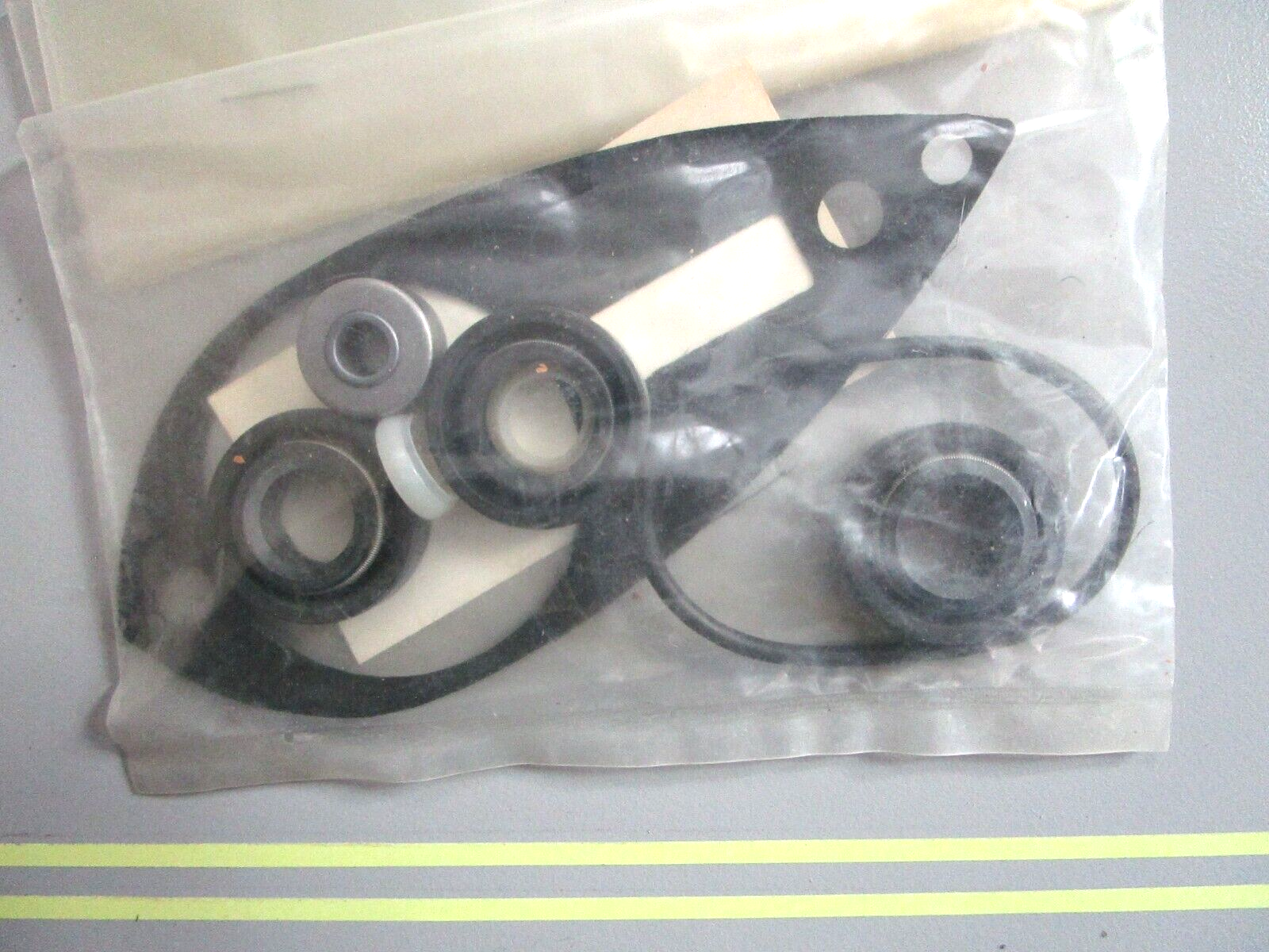 *NEW OEM* 0750 Mercury Quicksilver SEAL KIT FK1065