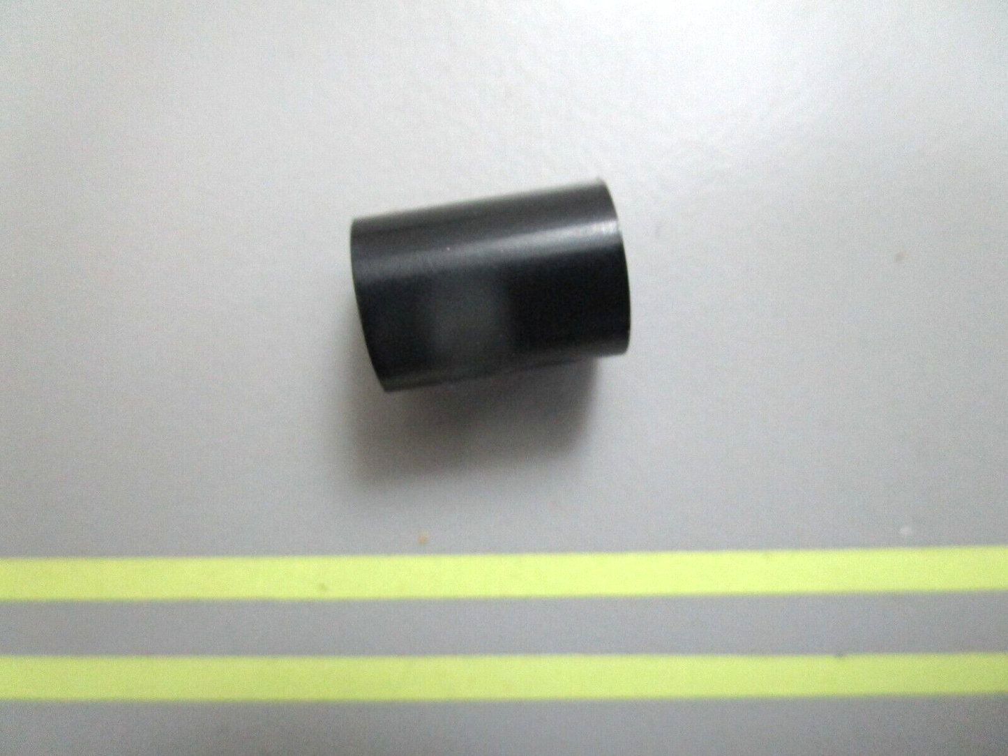 *NEW OEM* 0750 OMC Johnson Evinrude ROLLER 330056 0330056