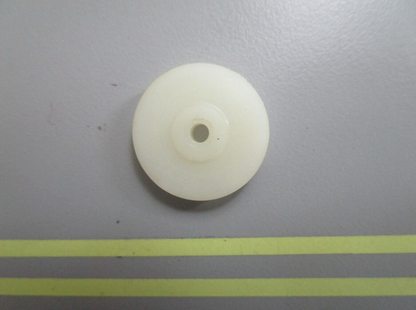 *NEW OEM* 0810 OMC Johnson Evinrude Roller 308517 0308517