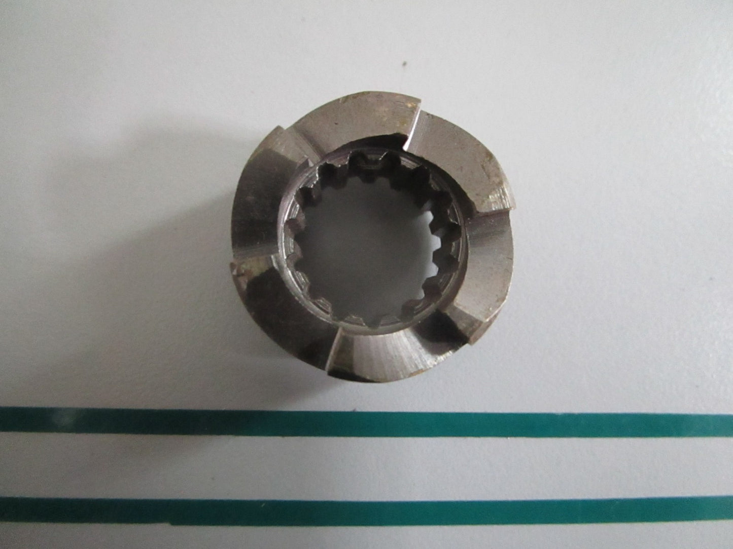 NEW OEM 52-63314 Mercury Quicksilver Clutch Dog 0820