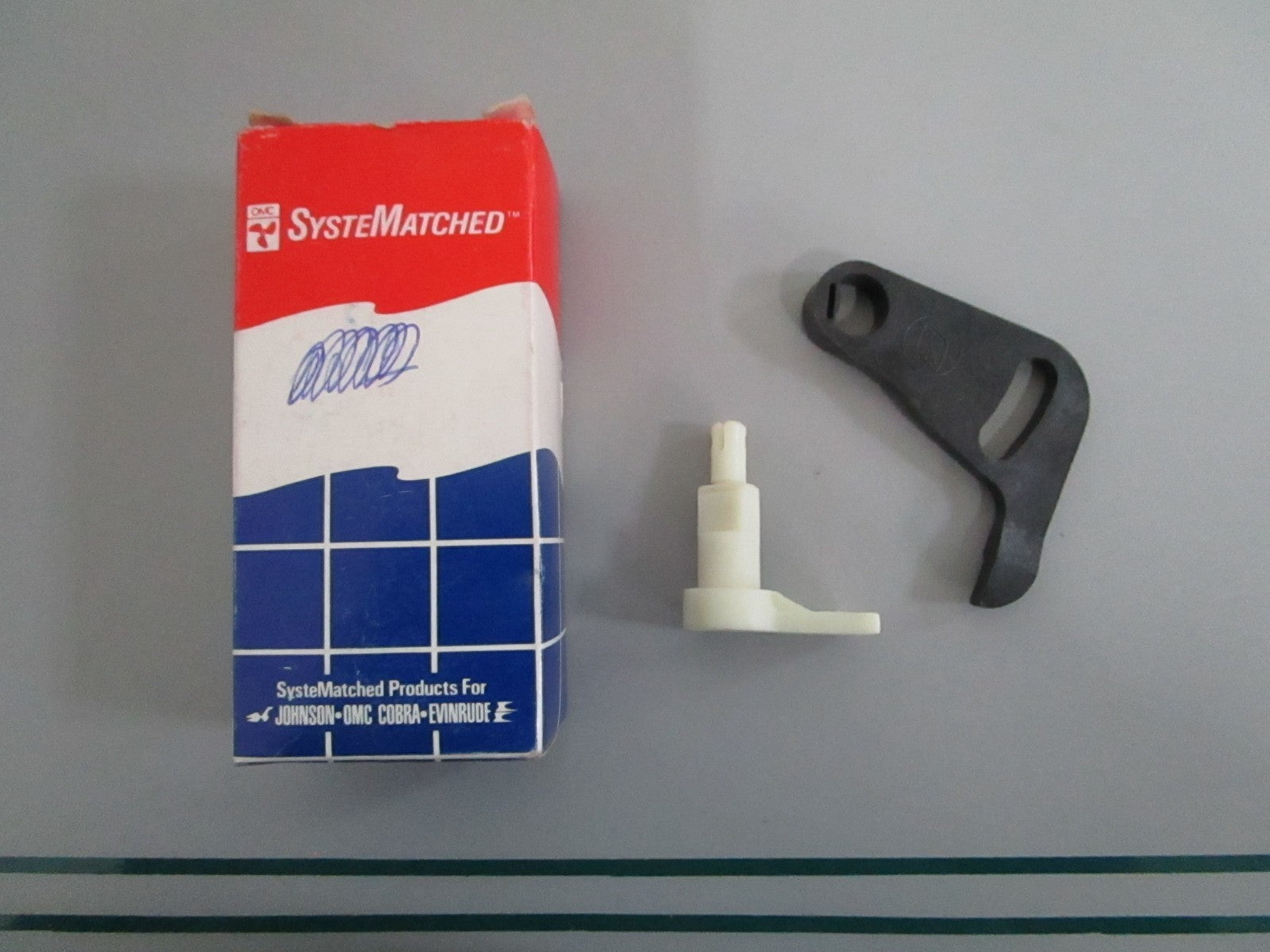 NEW OEM 398682 0398682 OMC Johnson Evinrude Cam & Lever Assy 0820
