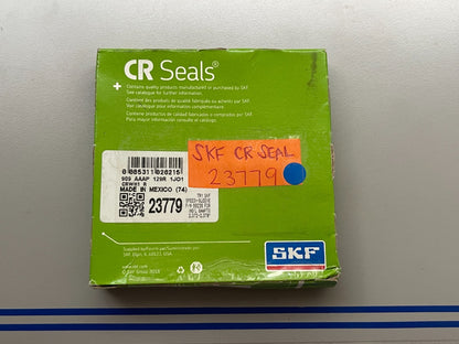 *NEW OEM* 0720 SKF CR Seal 23779
