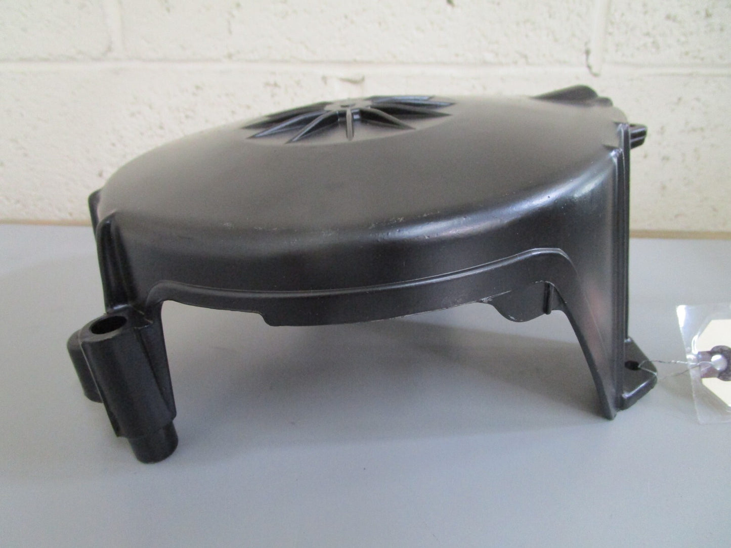 *NEW OEM* 0820 Mercury Quicksilver 15 20 25HP Starter Housing 86689A5 86689