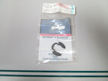 NEW OEM 70937196 AGCO Clip 0810