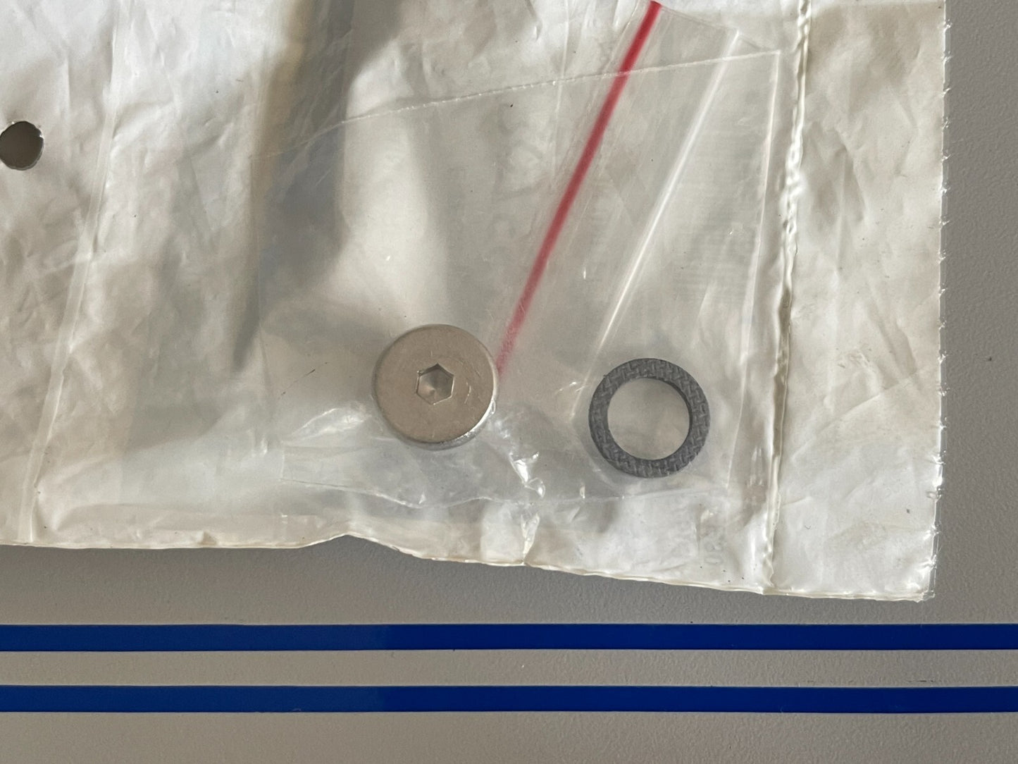 *NEW* 0810 Sierra Drain Screw 18-4255 Replaces: ETEC 307551