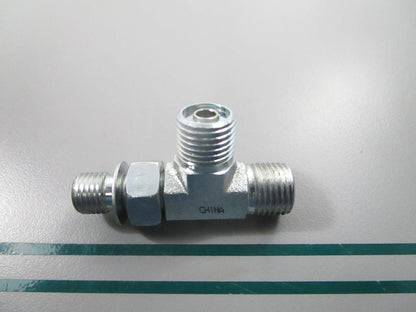 NEW OEM 38H1022 John Deere Tee Fitting 0810
