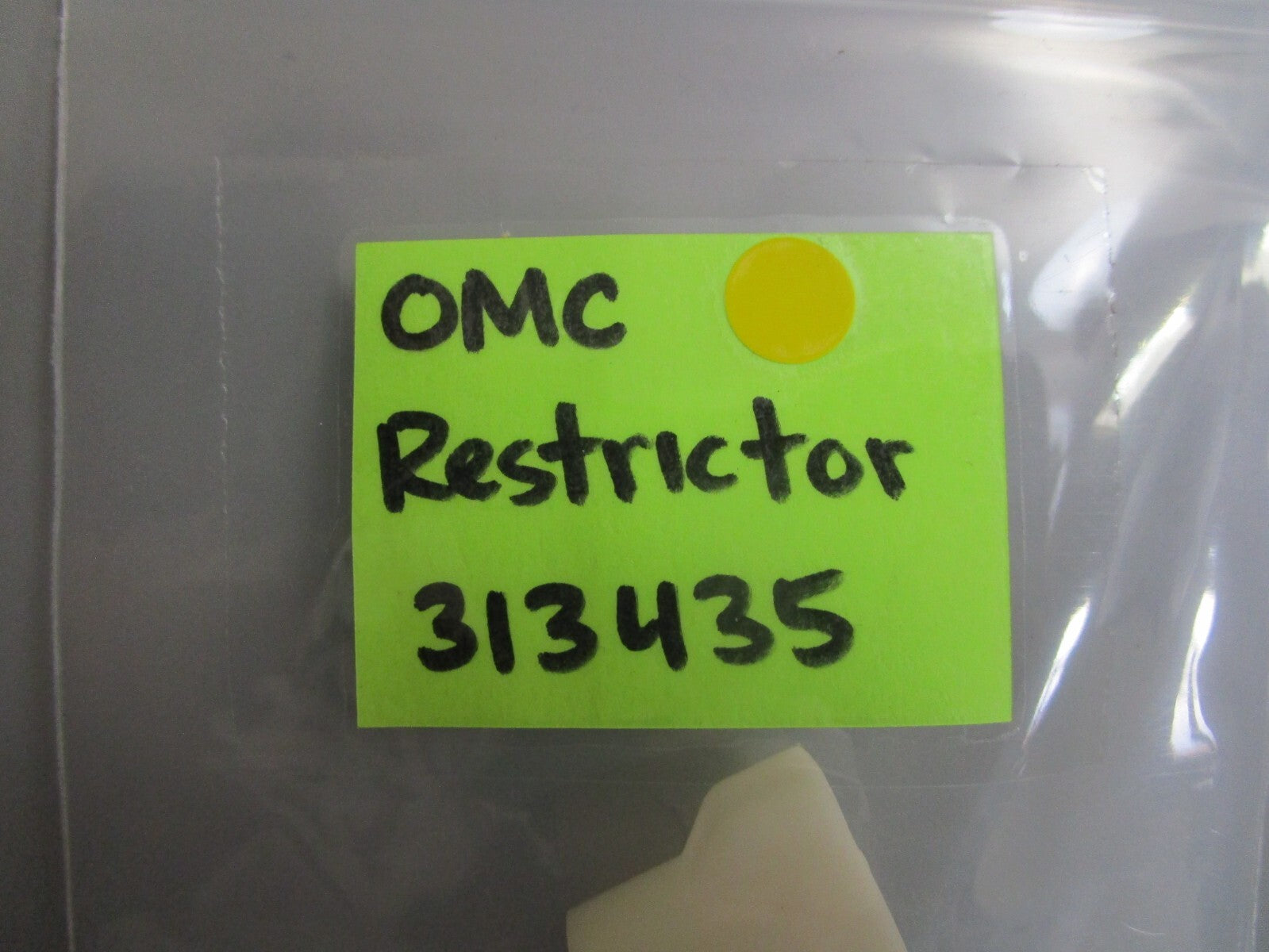 *NEW OEM* 0810 OMC Johnson Evinrude Restrictor 313435 0313435