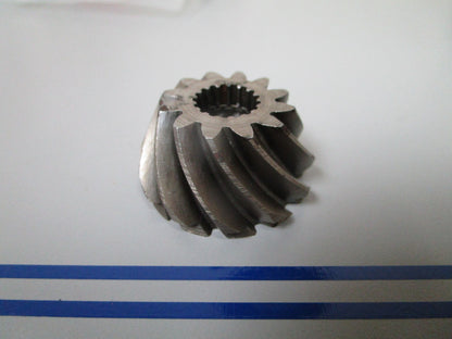 NEW OEM 315533 0315533 OMC Johnson Evinrude Pinion Gear 0720