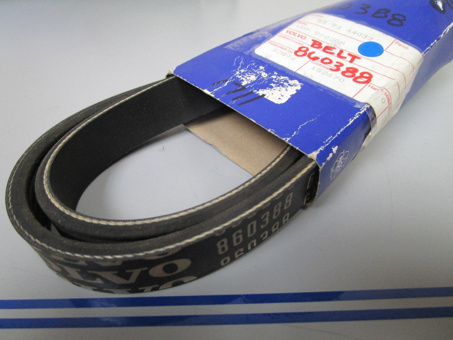 *NEW OEM* 0720 Volvo Penta Belt 860388