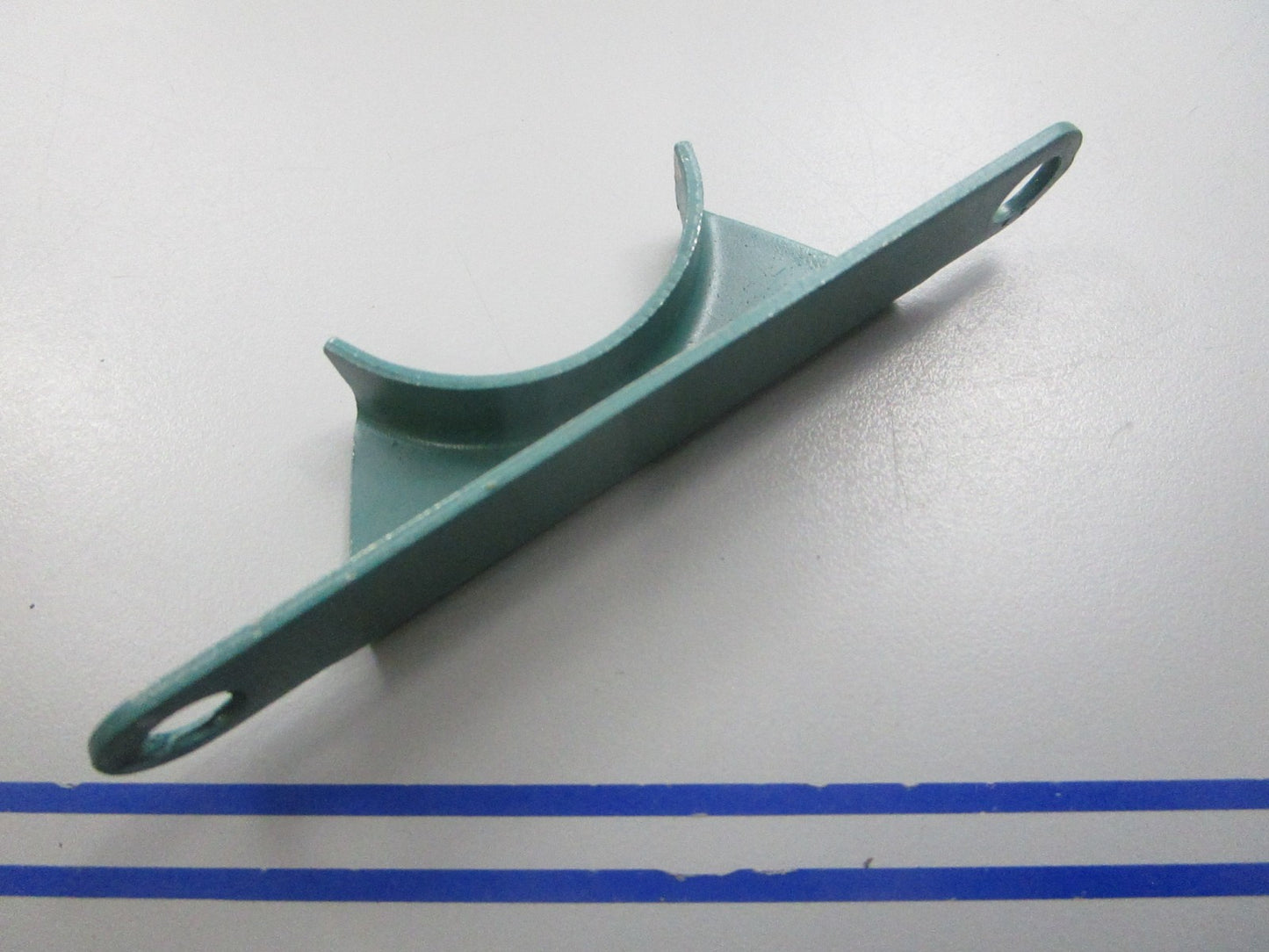 NEW OEM 864918 Volvo Penta Retainer 0810