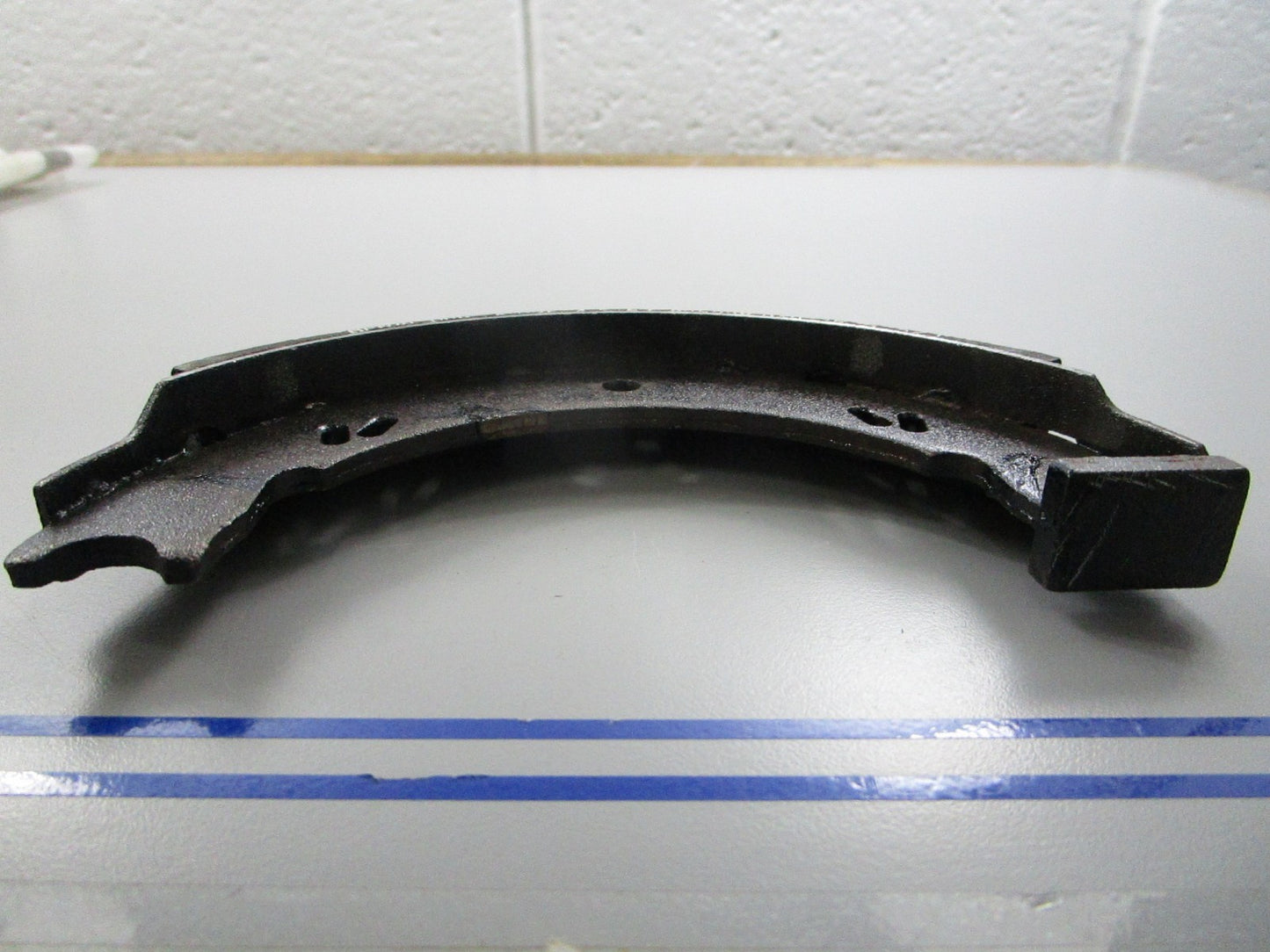 *NEW OEM* 0810 Crown Brake Shoe 109597